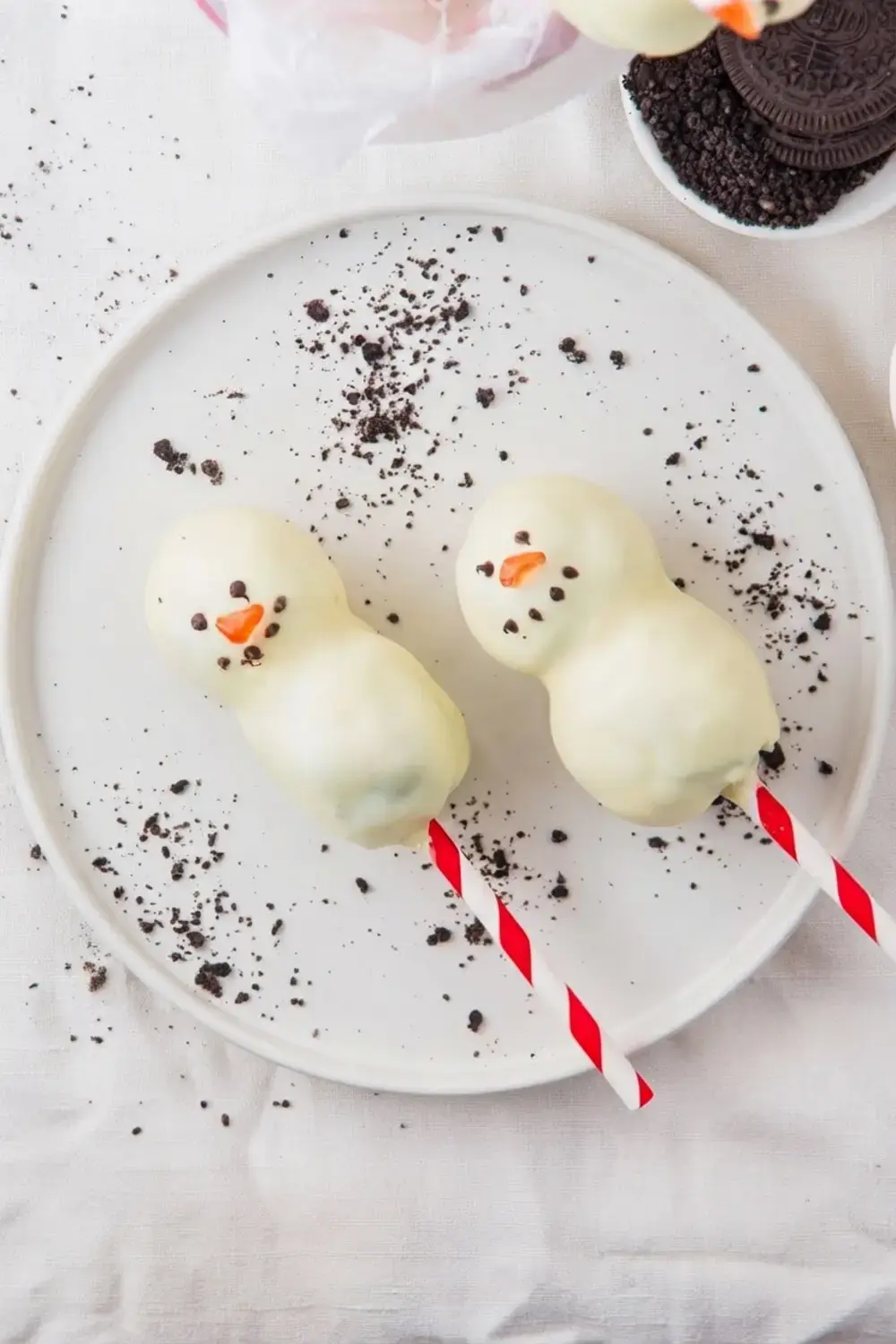 23 Christmas Desserts for a Festive Holiday Baking Lineup 12 23 Christmas Desserts, Snowman Cake Pops