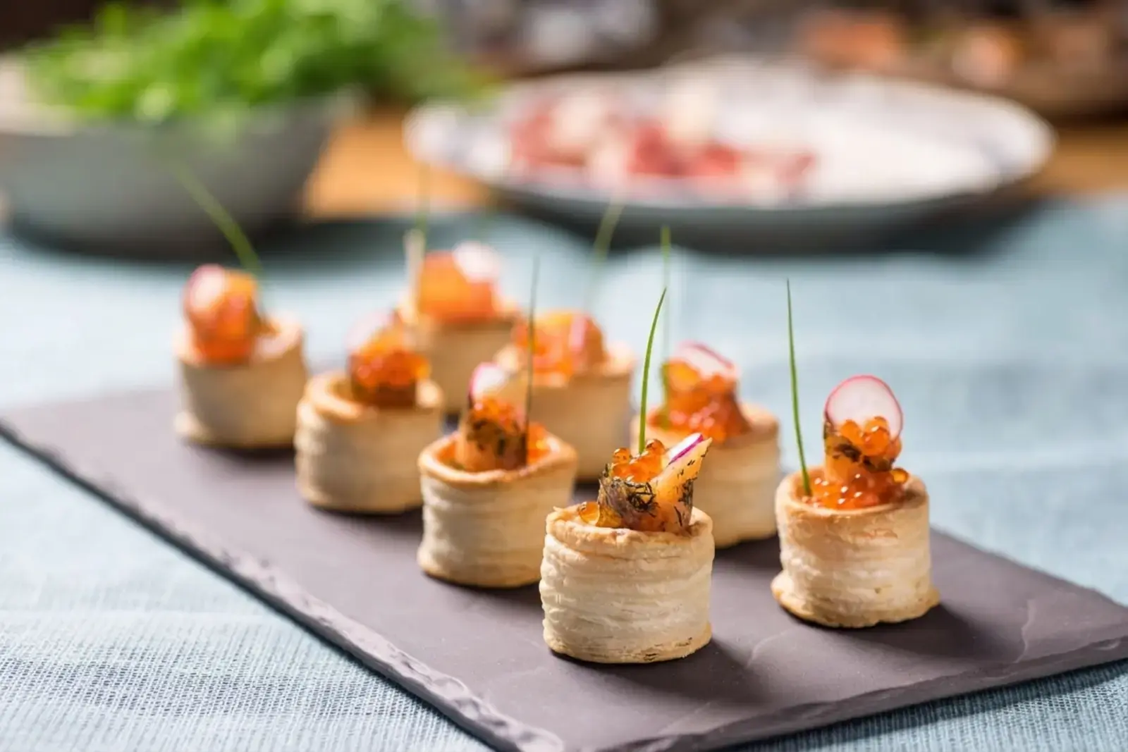 23 Easy Puff Pastry Appetizers, 13) Everything Bagel Puff Pastry Bites with Lox