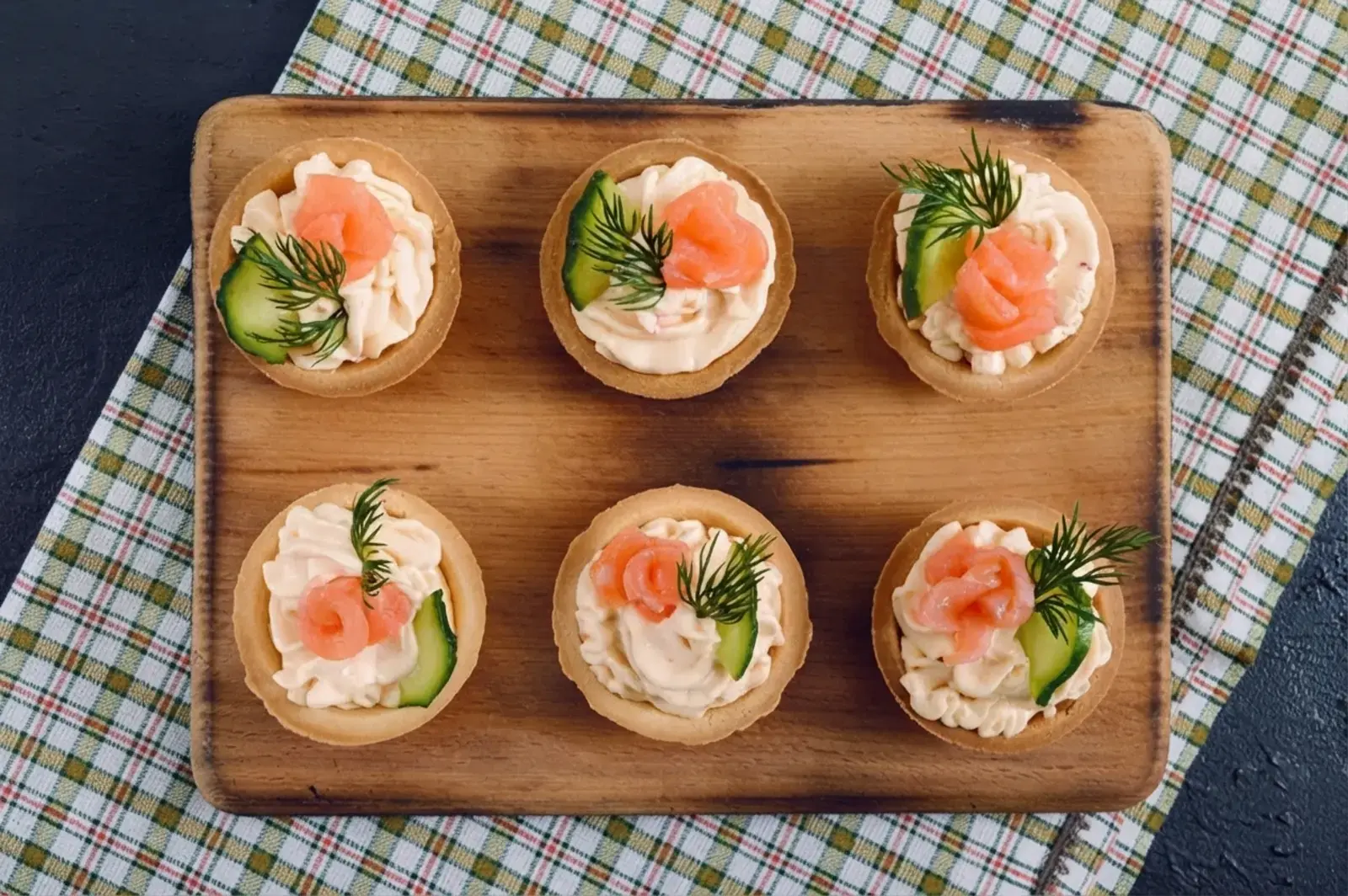 23 Easy Puff Pastry Appetizers, 15) Smoked Salmon Cream Cheese Squares