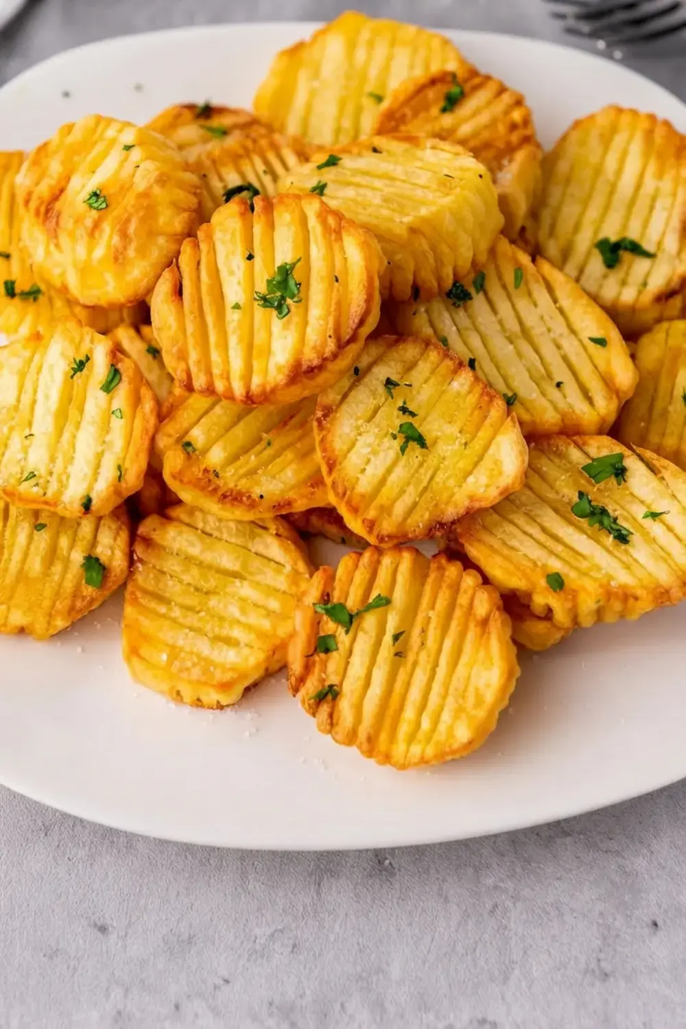 30+ One Bite Appetizers for a Crowd: Easy Finger Foods for Any Party 4 30+ One Bite Appetizers For A Crowd, Accordion Potatoes