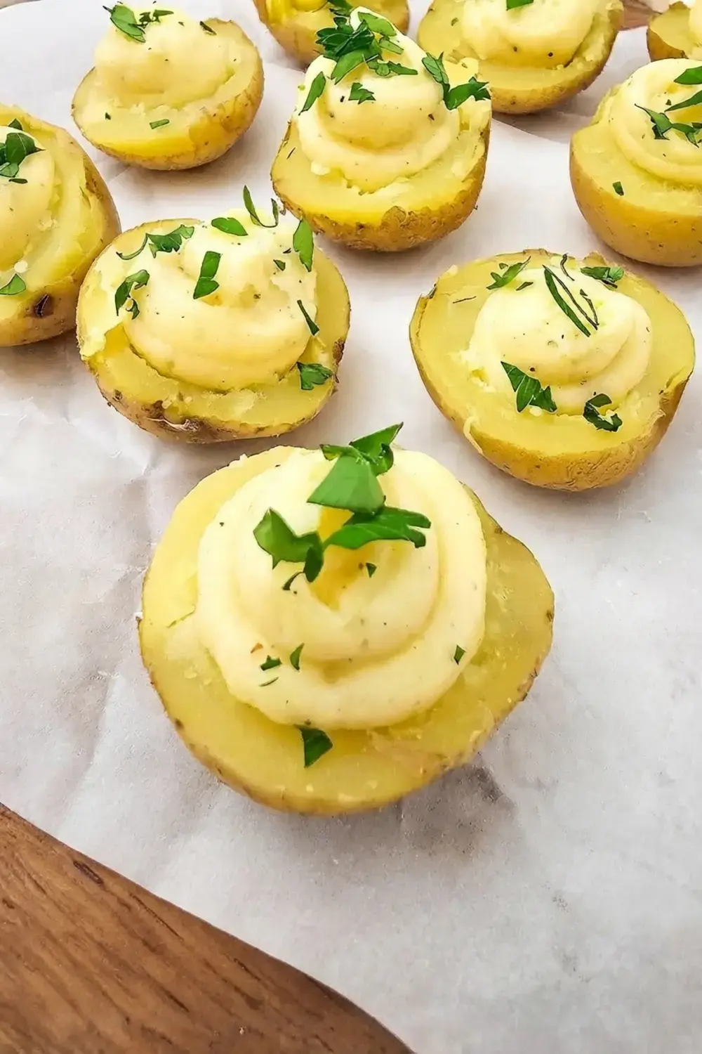 30+ One Bite Appetizers for a Crowd: Easy Finger Foods for Any Party 45 30+ One Bite Appetizers For A Crowd, Mini Deviled Potatoes