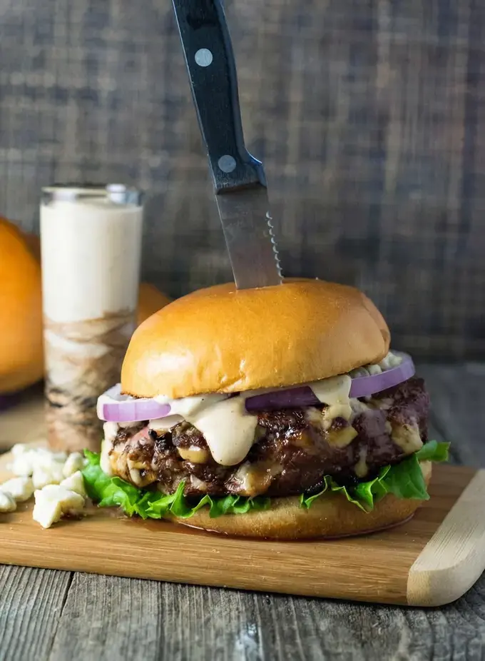 32 Best Gourmet Burger Recipes for Perfect Homemade Burgers 30 32 Best Gourmet Burger Recipes, 29. Peppered Balsamic Mayo Burger Sauce