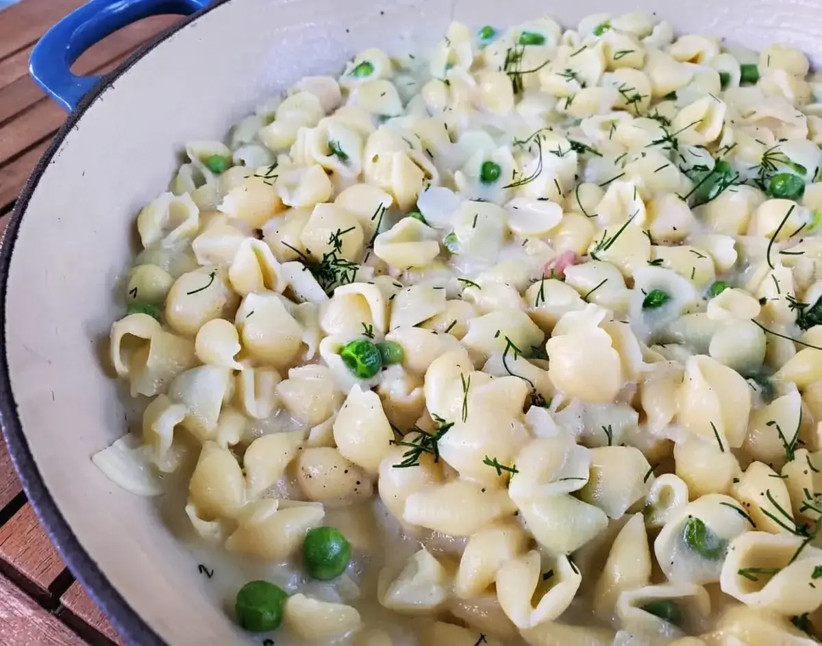 37 Christmas Dishes, Creamy Pea Pasta