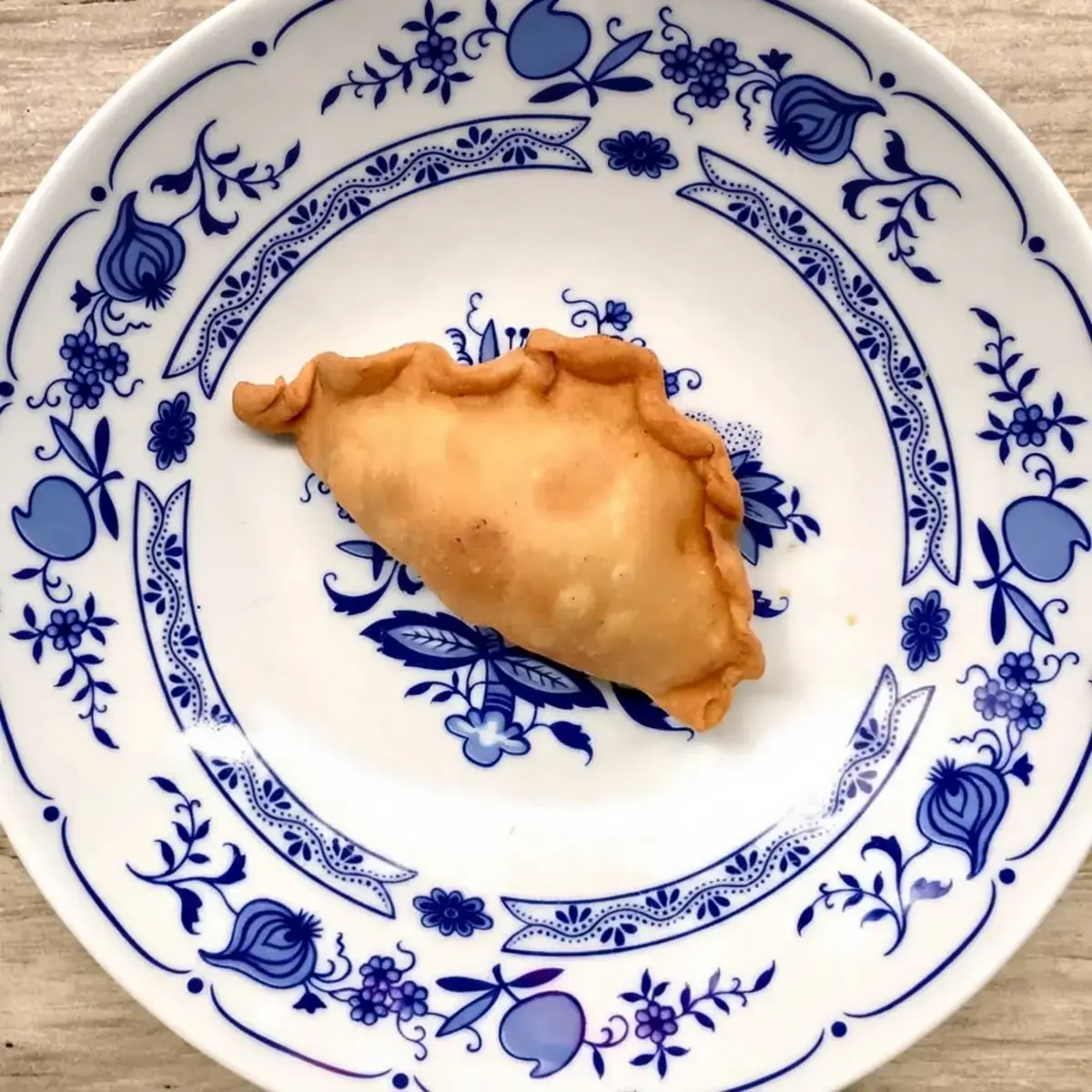 39 Asian & Chinese Christmas Recipes Your Family Will Love This Holiday Season 38 39 Asian & Chinese Christmas Recipes, Singaporean Curry Puffs