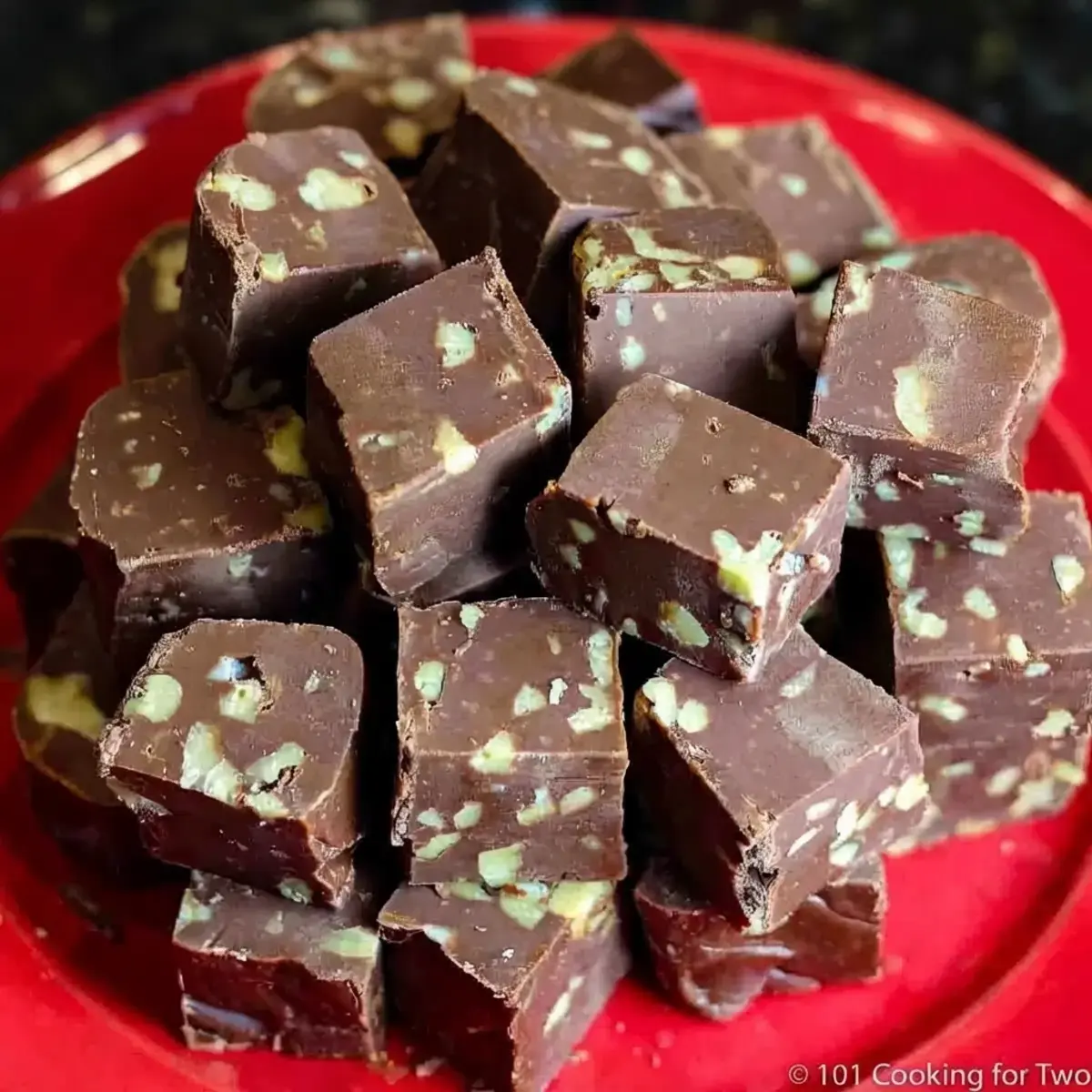 48 Best Christmas Fudge Recipes for Your Holiday Table 17 48 Best Christmas Fudge Recipes, 16. Slow Cooker Fudge