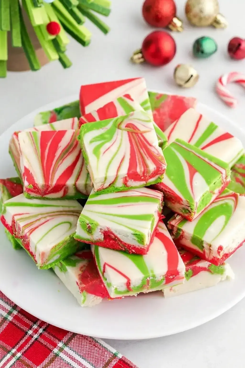 48 Best Christmas Fudge Recipes for Your Holiday Table 26 48 Best Christmas Fudge Recipes, 25. Christmas 3 Ingredient Fudge