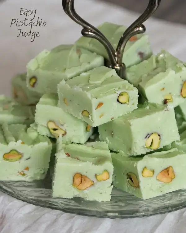 48 Best Christmas Fudge Recipes for Your Holiday Table 31 48 Best Christmas Fudge Recipes, 30. Pistachio Fudge