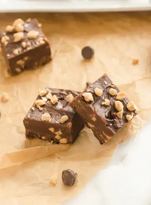 48 Best Christmas Fudge Recipes for Your Holiday Table 9 48 Best Christmas Fudge Recipes, 8. Salted Dark Chocolate Toffee Fudge