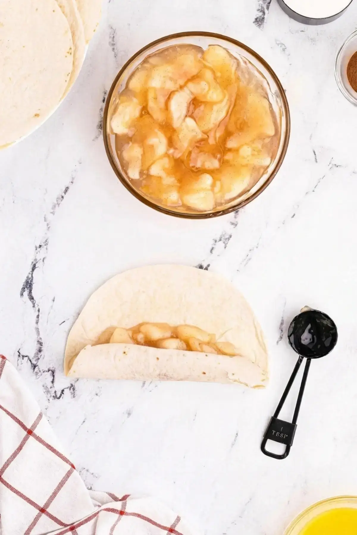 Air Fryer Apple Pie Taquitos, How to make Apple Pie Taquitos in Air Fryer