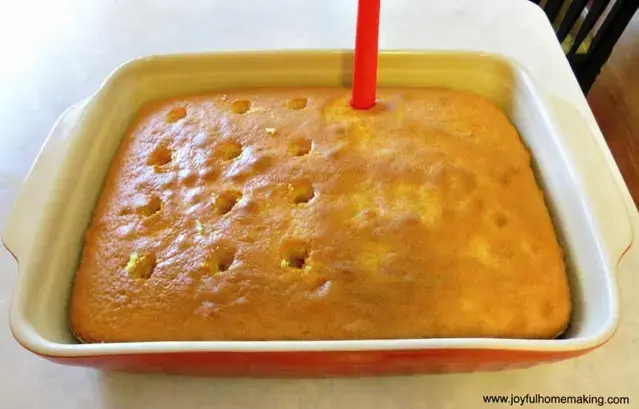 Banana Pudding Poke Cake