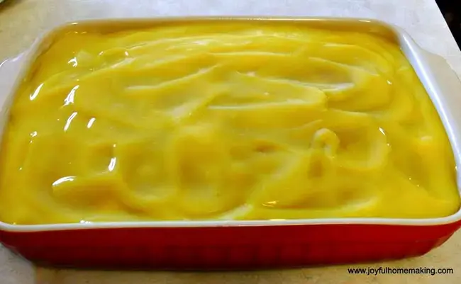 Banana Pudding Poke Cake