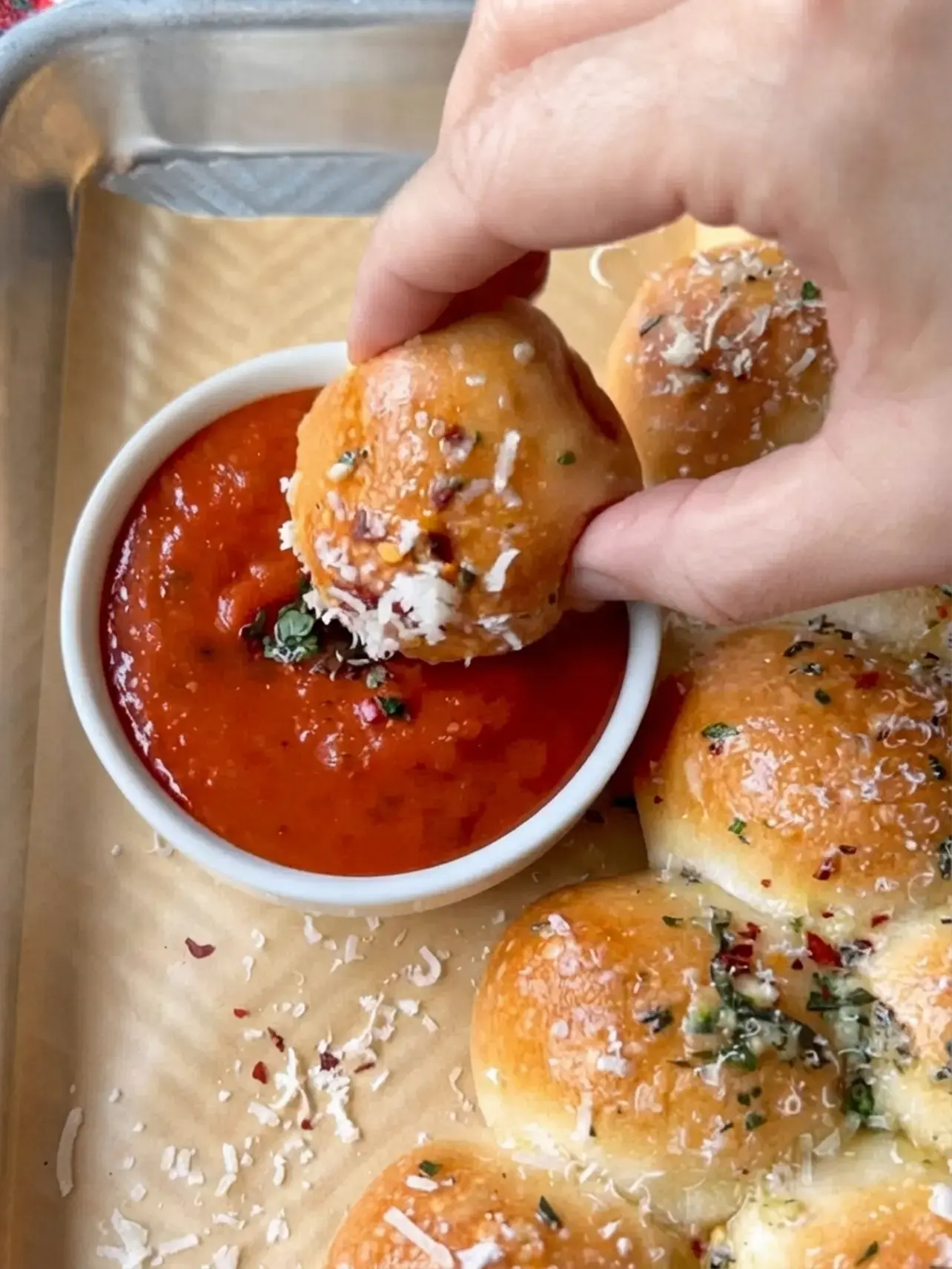 Cheesy Pull-Apart Christmas Tree Bread: A Festive Holiday Appetizer to Share 18 Cheesy Pull-Apart Christmas Tree Bread, Cheesy Pull Apart Christmas Tree Bread