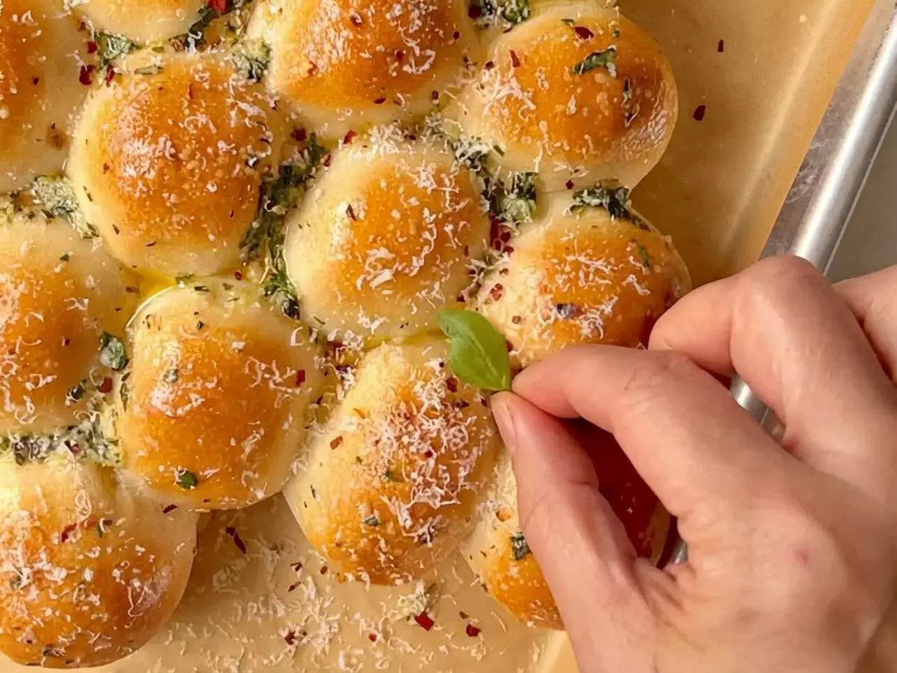 Cheesy Pull-Apart Christmas Tree Bread: A Festive Holiday Appetizer to Share 29 Cheesy Pull-Apart Christmas Tree Bread, How To Make Cheesy Pull Apart Christmas Tree Bread