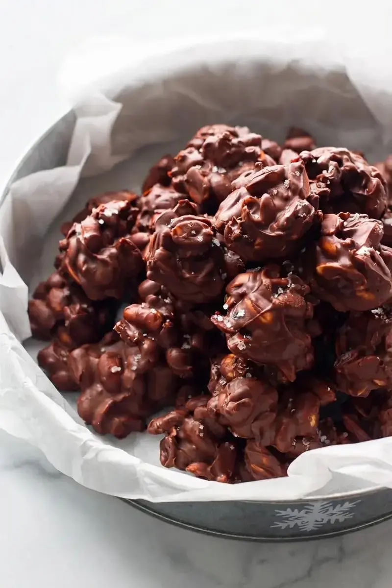 Crockpot Peanut Clusters: A Sweet and Salty No Bake Holiday Treat 30 Crockpot Peanut Clusters, How to make Peanut clusters