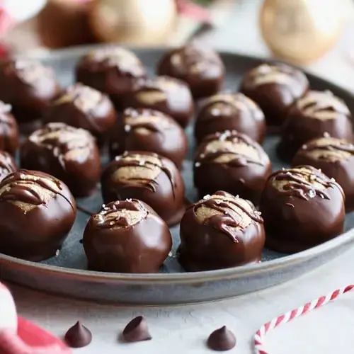 Crockpot Peanut Clusters: A Sweet and Salty No Bake Holiday Treat 39 Crockpot Peanut Clusters, Slow Cooker Spiced Nuts