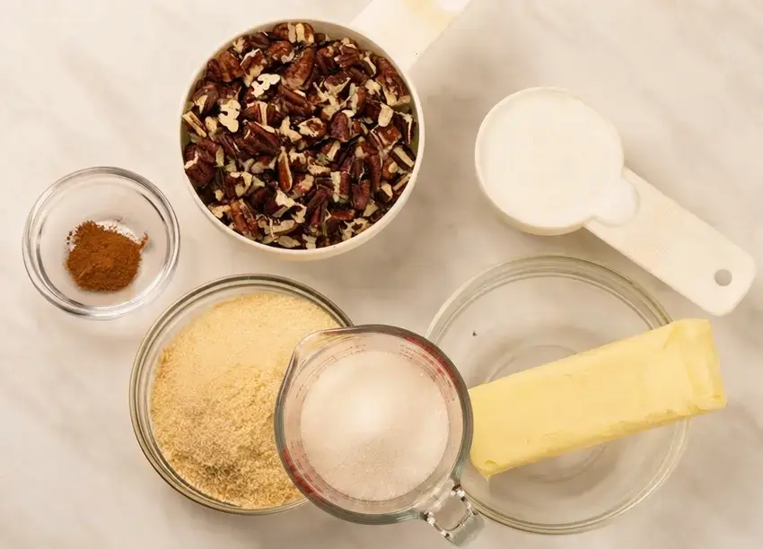Mini Pecan Pie Cheesecakes Recipe for Your Holiday Table 10 Mini Pecan Pie Cheesecakes