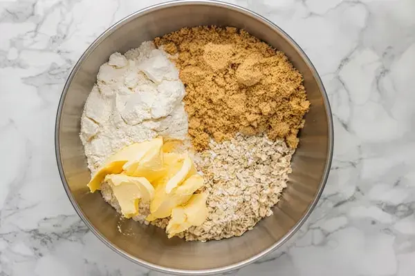 Simple Apple Crumble, How to make simple apple crumble in easy steps