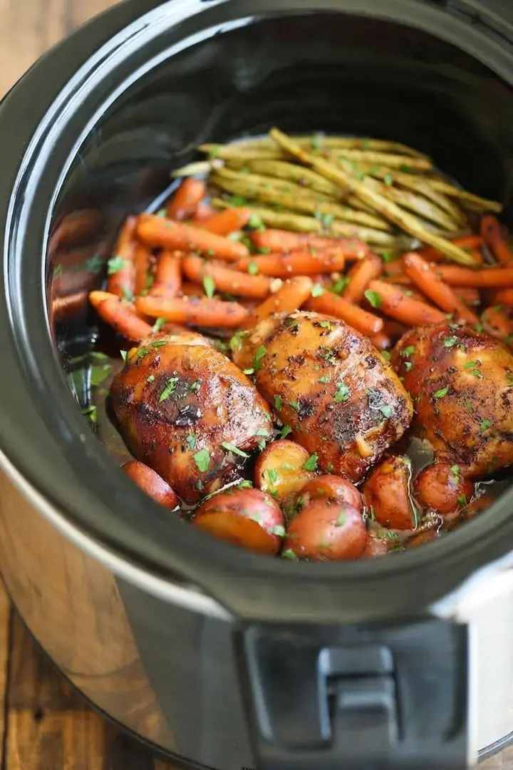 Slow Cooker Honey Garlic Chicken And Veggies, How to make slow cooker honey garlic chicken and veggies